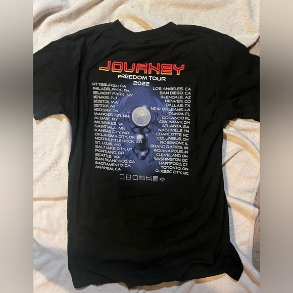 JOURNEY FREEDOM TOUR NEVER WORN CONCERT SHIRT SIZE MEDIUM - Picture 2 of 5